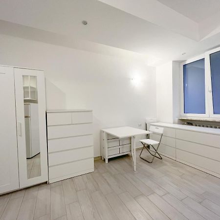 Confortable And Centrally Milan Flat ภายนอก รูปภาพ